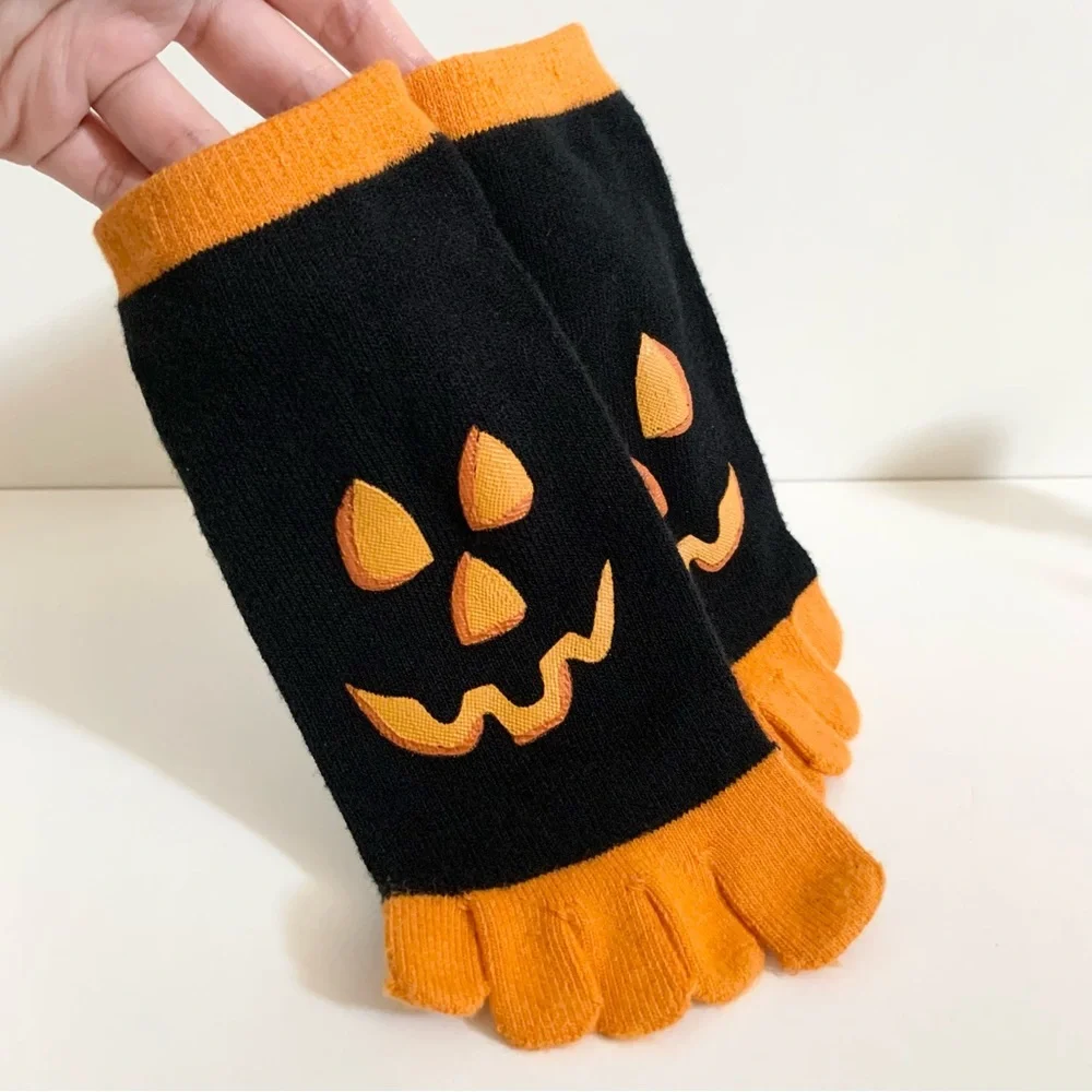 New Vintage Jack o’ lantern toe socks Halloween